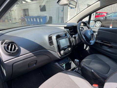 Renault Captur 1.5 dCi ENERGY Dynamique S Nav SUV 5dr Diesel Auto Euro 6 (s/s) (90 ps) 17