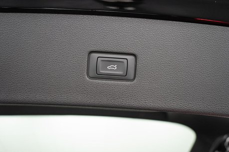 Audi Q8 3.0 TFSI V6 55 Black Edition SUV 5dr Petrol Tiptronic quattro Euro 6 (s/s) 38