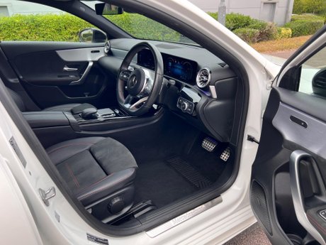 Mercedes-Benz A Class 1.3 A180 AMG Line (Premium 2) 7G-DCT Euro 6 (s/s) 5dr 16