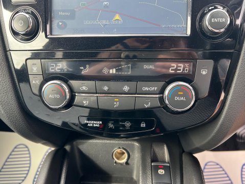 Nissan Qashqai 1.2 DIG-T N-Connecta Euro 6 (s/s) 5dr 35