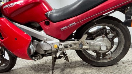 Honda NTV 1988 CLASSIC PROJECT BIKE SPARES OR REPAIR 600CC COMMUTER 14