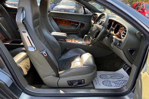Bentley Continental GT - CYPRESS GREEN - 15 SERVICES RECORDED  16