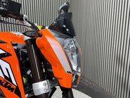 KTM Duke 2016 INCREDIBLY CLEAN LONG MOT ONLY 1K AKRAPOVIC 12