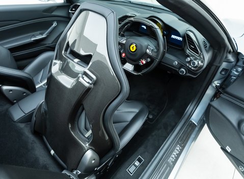 Ferrari 488 Spider 17