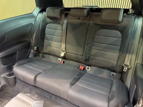Volkswagen Golf 2.0 Golf R TSi Semi-Auto 4WD 3dr 62