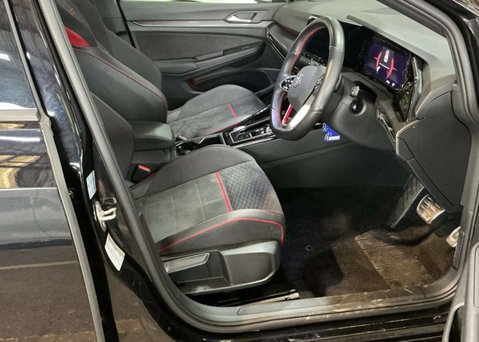 Volkswagen Golf 2.0 TSI GTI Clubsport Hatchback 5dr Petrol DSG Euro 6 (s/s) (300 ps) 11