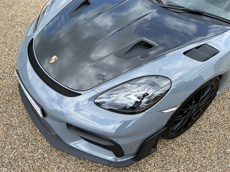 Porsche 718 CAYMAN GT4 RS PDK 32