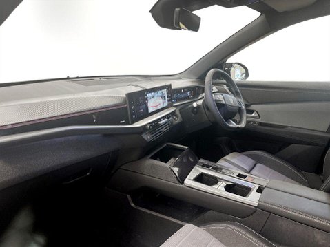 Vauxhall Grandland 73kWh Ultimate SUV 5dr Electric Auto (213 ps) Full Leather Trim - Heated Se 15