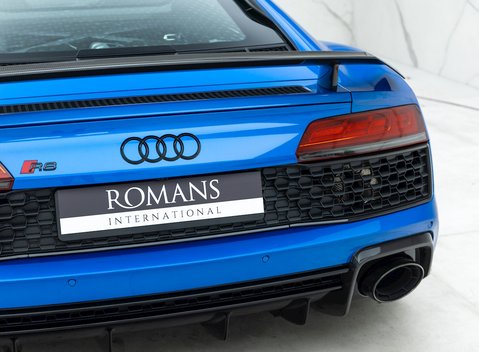 Audi R8 V10 Performance Carbon Black 20
