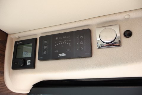 Fiat Ducato Laika 646 ECOVIP 180 BHP Auto huge factory upgrades cost new £98K    81