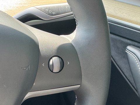 Tesla Model Y SUV 5dr Electric Auto RWD (346 ps) 14