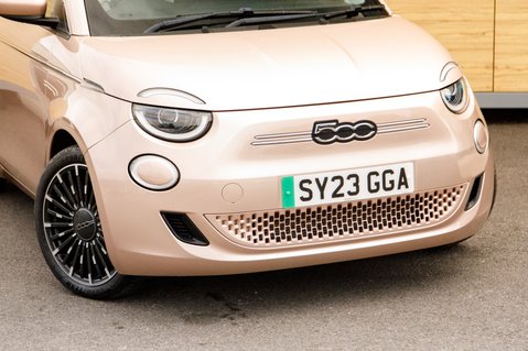 Fiat 500e LA PRIMA 11