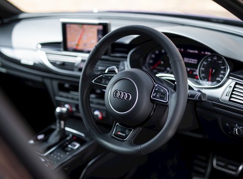 Audi RS6 Avant Performance 11