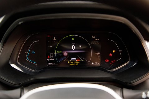 Renault Captur TECHNO E-TECH 13