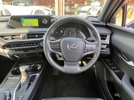 Lexus Ux 2.0 UX 250h 4x2 CVT 5dr 18