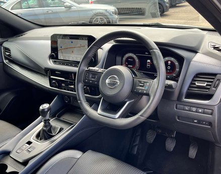 Nissan Qashqai 1.3 Qashqai Tekna DiG-T MHEV 5dr 17