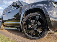 Land Rover Defender P400e XS Edition 25