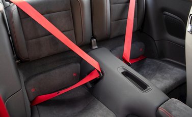 Porsche 911 (991.2) Carrera 4 GTS 13