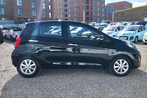 Kia Picanto 2…AUTOMATIC…8 SERVICES! 1 PREVIOUS OWNER..LAST OWNER 9 YEARS.. 11
