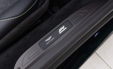 Aston Martin Vantage F1 Edition Roadster 17