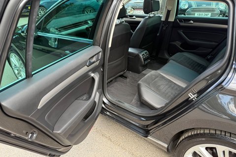Volkswagen Passat GT TSI EVO DSG - PANORAMIC SUNROOF -19 INCH ALLOYS - ONE OWNER 28