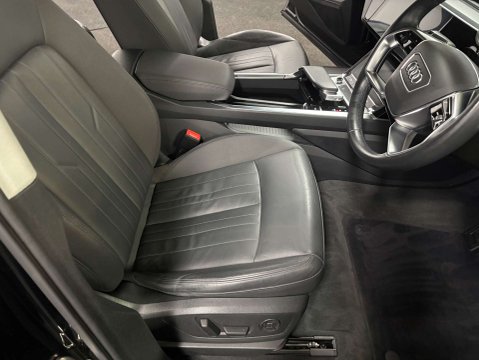Audi E-Tron e-tron Technik 50 Quattro 4WD 5dr 18