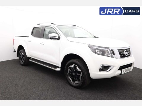 Nissan Navara 2.3 Navara Tekna dCi Auto 4WD 5dr 1