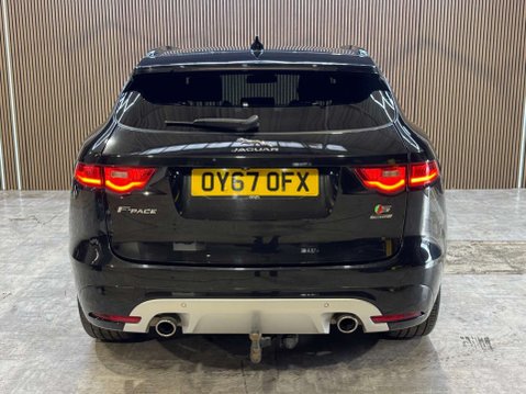 Jaguar F-Pace 3.0 F-PACE V6 S AWD D Auto 4WD 5dr 21