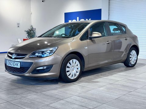Vauxhall Astra 1.6 16v Exclusiv Auto Euro 5 5dr 7