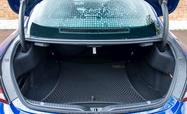 Mercedes-Benz C Class C63 S Coupe 31