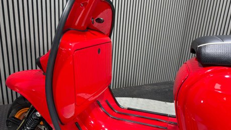 Royal Alloy GT LC 2018 ONLY 2K MODERN RETRO SCOOTER 200CC 33