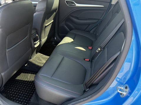 MG ZS ZS 1.5 VTi-TECH Exclusive 5dr 36