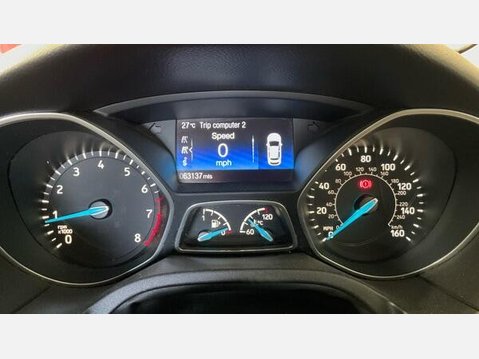 Ford Focus 1.0T EcoBoost Titanium Euro 6 (s/s) 5dr 8