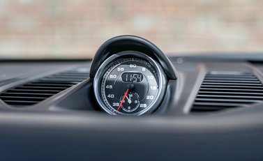 Porsche 911 (991.2) Carrera 4S 18