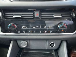 Nissan Qashqai 1.3 Qashqai Acenta Premium DiG-T MHEV CVT 5dr 51
