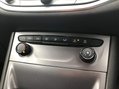Vauxhall Astra 1.6 CDTi Tech Line Sports Tourer Euro 6 (s/s) 5dr 26