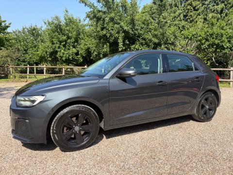 Audi A1 1.0 TFSI 30 SE Sportback Euro 6 (s/s) 5dr 3