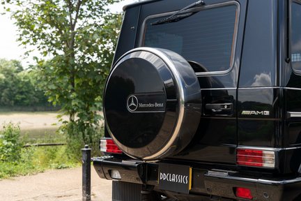 Mercedes-Benz G Series 55 AMG 12
