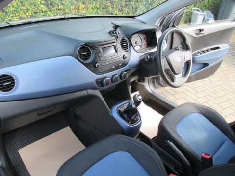 Hyundai i10 1.2 SE Euro 5 5dr 17
