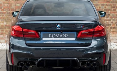 BMW M5 Competition 5