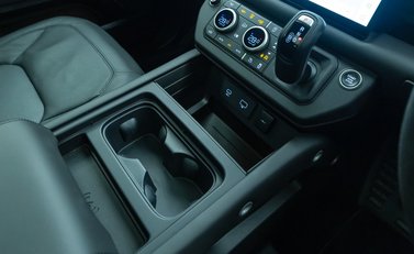 Land Rover Defender 110 V8 Carpathian Edition 20