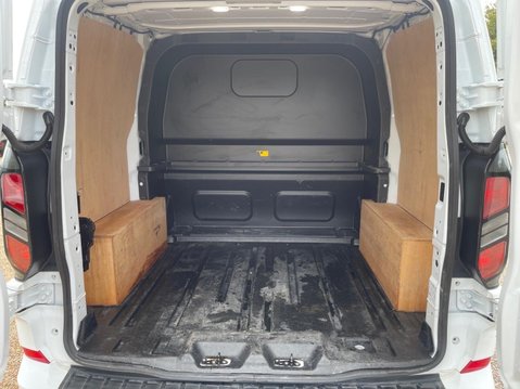 Ford Transit Custom 2.0 320 EcoBlue Limited Crew Van Auto L1 H1 Euro 6 (s/s) 5dr 24