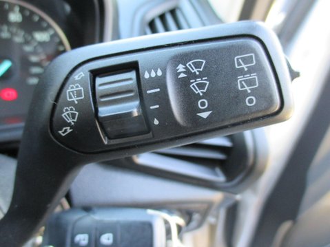 Ford Ecosport 1.0T EcoBoost Zetec Euro 6 (s/s) 5dr 35