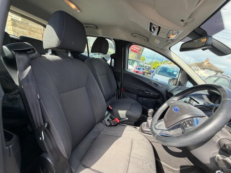 Ford B-Max TITANIUM NAVIGATOR 11
