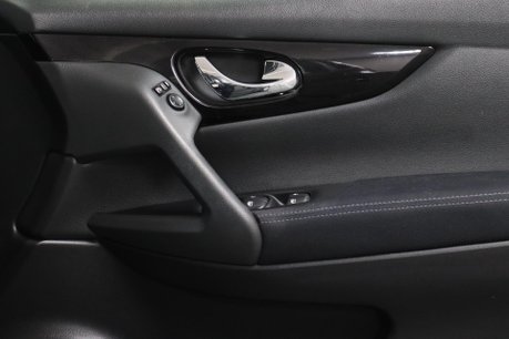 Nissan Qashqai DIG-T ACENTA PREMIUM 36