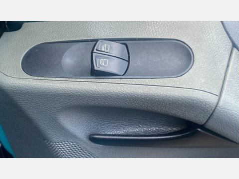 Mercedes-Benz Vito 2.1 109CDI Dualiner Basic Compact Panel Van 5dr Diesel Manual SWB (88 bhp) 26