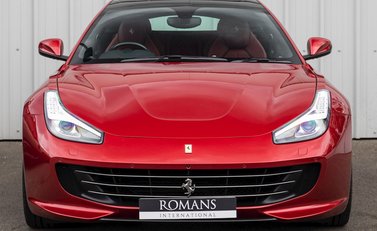 Ferrari GTC4 Lusso T 4