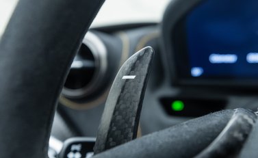 McLaren 765LT Spider 18