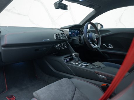 Audi R8 GT 