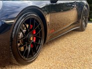 Porsche 911 CARRERA GTS PDK 19